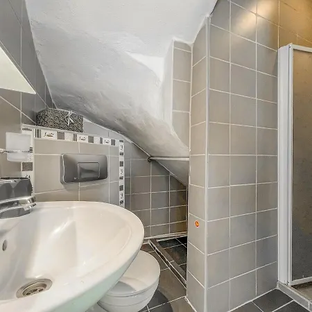3br Duplex Close To Center Vila